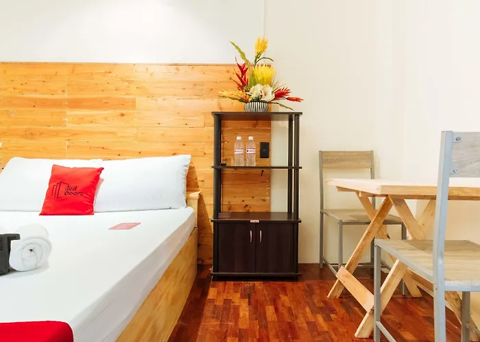Hotel Reddoorz @ Vicente Street Espana Manila