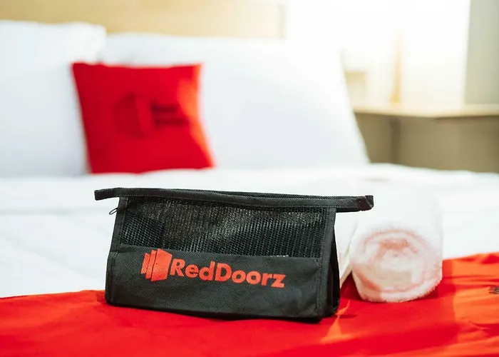 Reddoorz @ Vicente Street Espana Hotel Manila